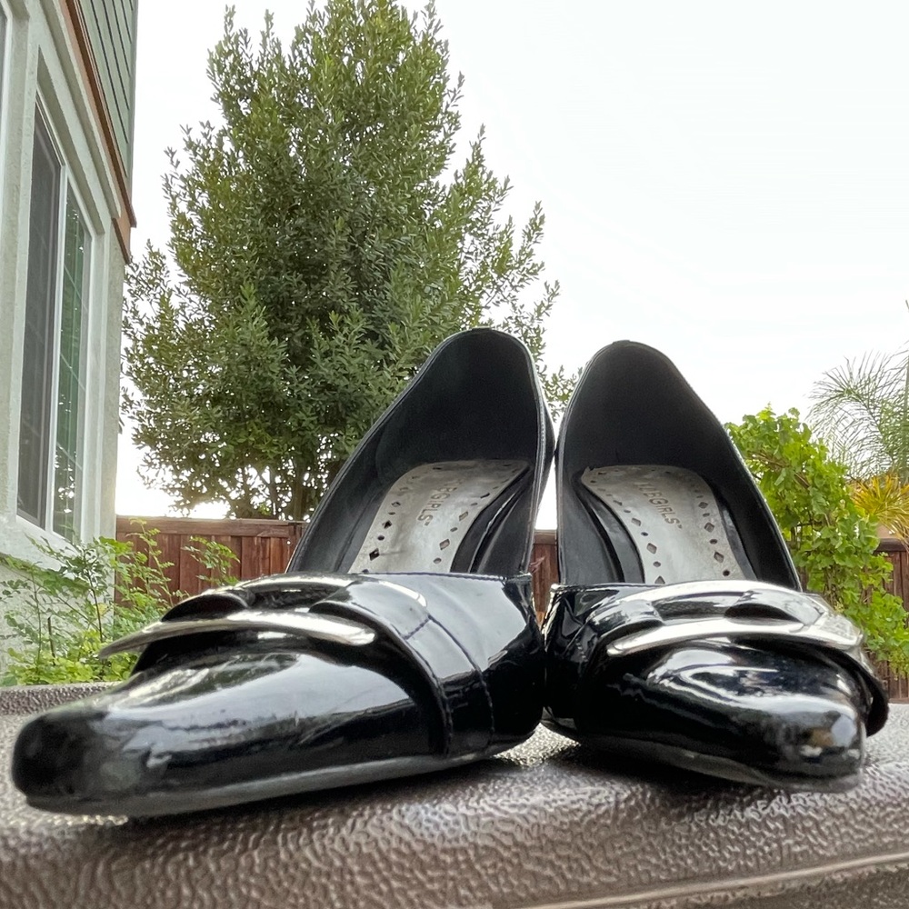 BCBGirls Patent Leather Pumps Black  7.5 - Picture 14 of 16
